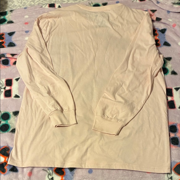 NWT Pink Dolly Parton Long Sleeve T-Shirt - Picture 2 of 3